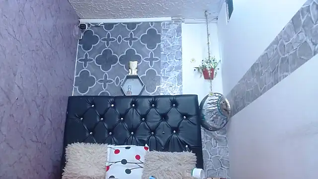 sexyboys cutexx18 online show from 04-20-26, 07:44