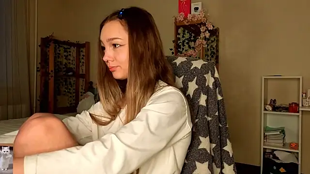 HoneyComfy online show from 02-17-26, 11:18