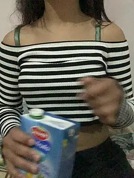 Nour-Lina online show from 03-05-26, 01:40