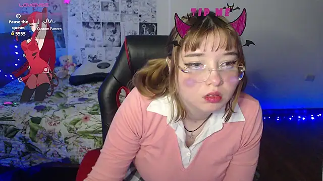 Cherrybloom692 online show from 02-08-26, 07:45