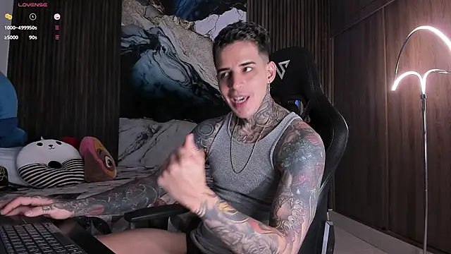 trisstann  online show from 03-17-26, 04:43