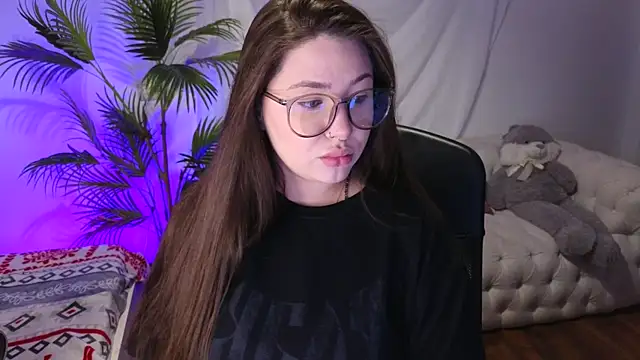 Snapshot of vanessaparadiza chatting on 06-20-26, 04:59 vanessaparadiza online show from 06-20-26, 04:59