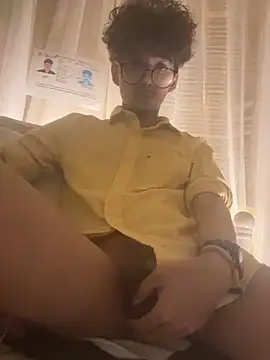 Snapshot of monkeyk1ng chatting on 02-22-26, 11:03 monkeyk1ng online show from 02-22-26, 11:03