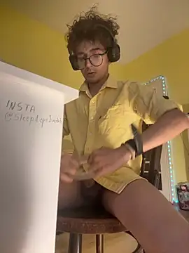 Snapshot of monkeyk1ng chatting on 03-14-26, 04:40 monkeyk1ng online show from 03-14-26, 04:40