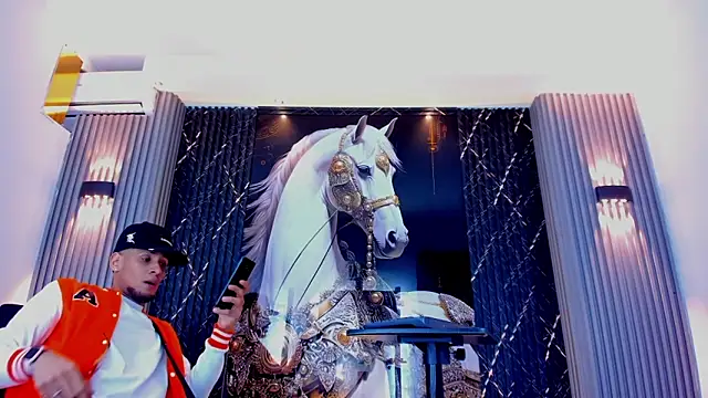 Snapshot of the_knights_of_the_night chatting on 02-08-26, 03:21 the knights of the night online show from 02-08-26, 03:21