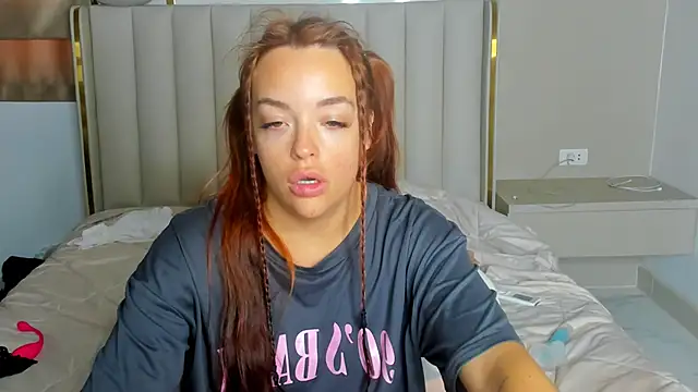 stellaa quenn online show from 06-05-26, 06:52