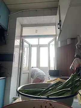 Youyou 12 online show from 03-24-26, 10:59