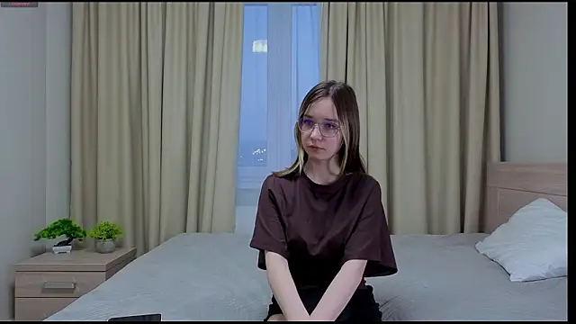 alorenna online show from 03-17-26, 03:15