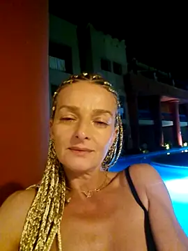 DeliaaSmith online show from 04-07-26, 06:08