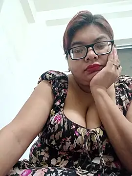 Elie Hallway online show from 03-28-26, 08:08