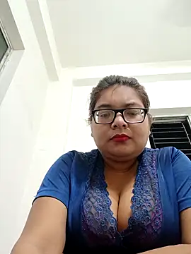 Snapshot of Elie_Hallway chatting on 04-26-26, 07:22 Elie Hallway online show from 04-26-26, 07:22