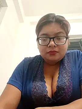 Snapshot of Elie_Hallway chatting on 04-30-26, 06:47 Elie Hallway online show from 04-30-26, 06:47
