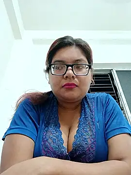 Snapshot of Elie_Hallway chatting on 05-27-26, 06:49 Elie Hallway online show from 05-27-26, 06:49