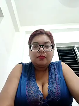 Snapshot of Elie_Hallway chatting on 06-19-26, 08:12 Elie Hallway online show from 06-19-26, 08:12