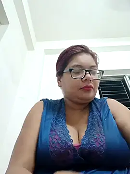 Snapshot of Elie_Hallway chatting on 06-24-26, 06:29 Elie Hallway online show from 06-24-26, 06:29