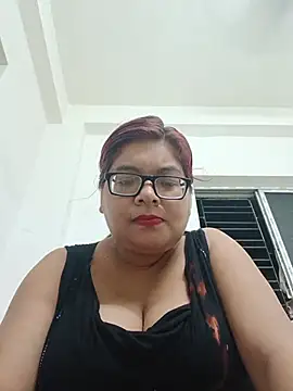 Snapshot of Elie_Hallway chatting on 06-28-26, 06:47 Elie Hallway online show from 06-28-26, 06:47