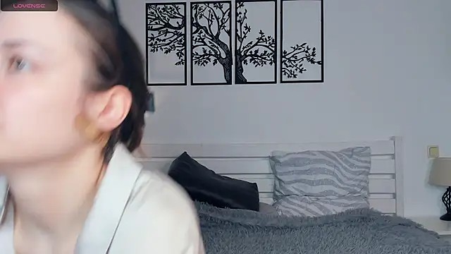 MalvinaTrafford online show from 02-15-26, 10:06