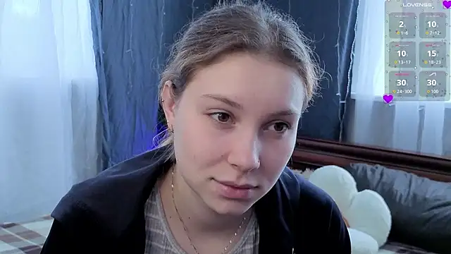 JadwigaTagliavia online show from 04-06-26, 06:47