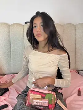 Abi dolll online show from 04-17-26, 01:36