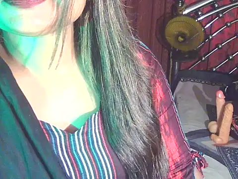 Nusrat Faria online show from 05-23-26, 12:05