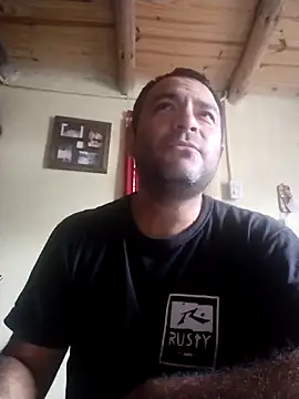 Snapshot of lio199010 chatting on 04-05-26, 02:36 lio199010 online show from 04-05-26, 02:36