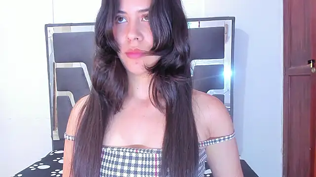 Snapshot of SamanthaHill_ chatting on 02-11-26, 07:41 SamanthaHill online show from 02-11-26, 07:41