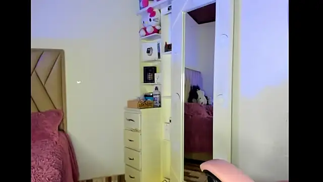 Snapshot of _Cute_gabyyy chatting on 03-11-26, 09:21 Cute gabyyy online show from 03-11-26, 09:21