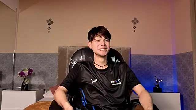 Derek Sinn online show from 02-11-26, 08:03