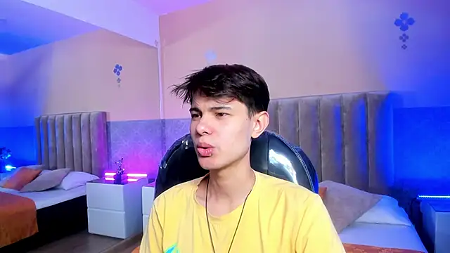 Derek Sinn online show from 04-14-26, 07:31