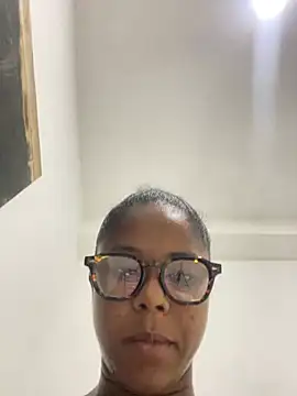 LIA PARKERR online show from 05-24-26, 02:27