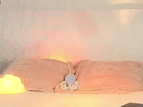 Arivega online show from 04-24-26, 05:54