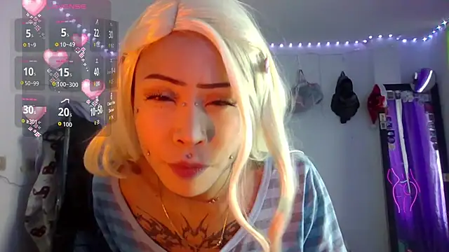 Snapshot of suky_pou chatting on 02-18-26, 05:31 suky pou online show from 02-18-26, 05:31