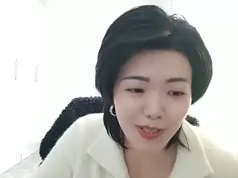 Snapshot of Nikishine chatting on 02-05-26, 07:24 Nikishine online show from 02-05-26, 07:24