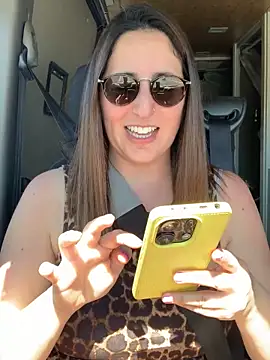 Maya Brooke online show from 04-16-26, 02:07