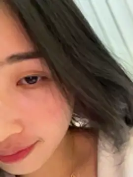 Snapshot of mimi-love13 chatting on 03-10-26, 01:27 mimi-love13 online show from 03-10-26, 01:27