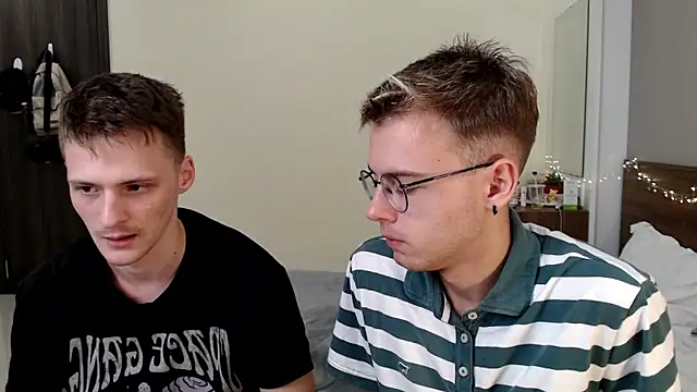 Snapshot of NikiKerryCum chatting on 03-20-26, 01:38 NikiKerryCum online show from 03-20-26, 01:38