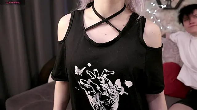 Snapshot of Yunakiss chatting on 05-20-26, 01:06 Yunakiss online show from 05-20-26, 01:06