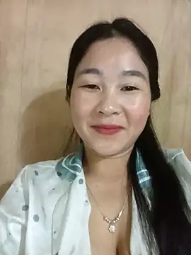 Snapshot of Dunk-namic chatting on 05-03-26, 01:11 Dunk-namic online show from 05-03-26, 01:11