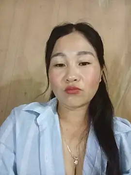 Snapshot of Dunk-namic chatting on 05-15-26, 08:32 Dunk-namic online show from 05-15-26, 08:32