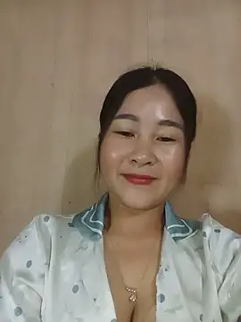 Snapshot of Dunk-namic chatting on 05-19-26, 02:07 Dunk-namic online show from 05-19-26, 02:07