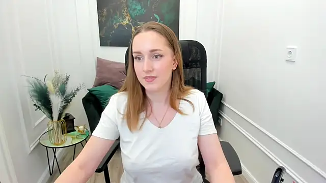 CaseyTerini online show from 06-05-26, 03:57
