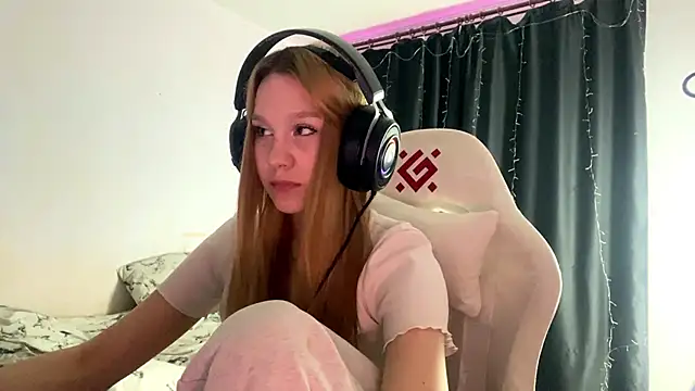 axin burnell online show from 04-11-26, 05:17