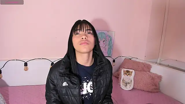 Snapshot of kendall_hernandez chatting on 02-05-26, 02:22 kendall hernandez online show from 02-05-26, 02:22