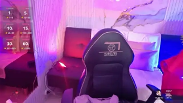 Snapshot of Siena_Tay chatting on 02-18-26, 12:01 Siena Tay online show from 02-18-26, 12:01