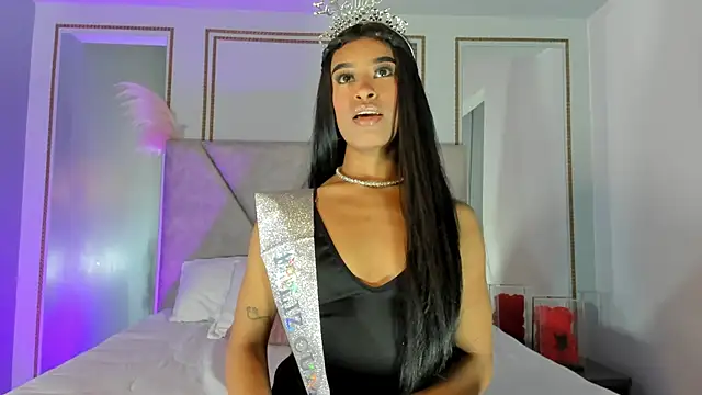 Snapshot of NiicoleLeroy chatting on 03-18-26, 12:08 NiicoleLeroy online show from 03-18-26, 12:08