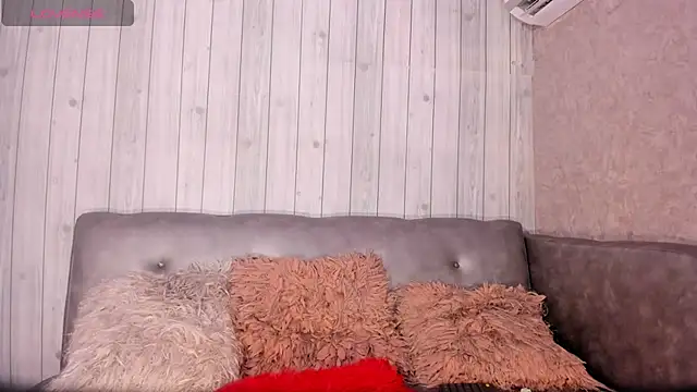 scarlettqueenx online show from 04-17-26, 08:56