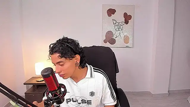 Snapshot of paisa_hotx chatting on 02-08-26, 10:57 paisa hotx online show from 02-08-26, 10:57