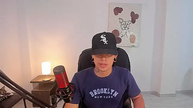 Snapshot of paisa_hotx chatting on 02-12-26, 12:38 paisa hotx online show from 02-12-26, 12:38