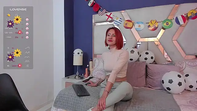 Snapshot of Sara_Evaanns chatting on 07-16-26, 04:24 Sara Evaanns online show from 07-16-26, 04:24