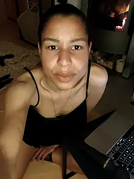 YaraEstelle online show from 03-19-26, 08:35